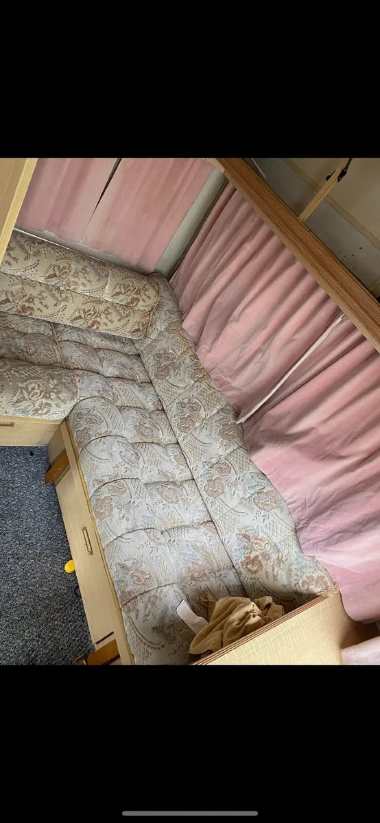 Caravan - Image 4