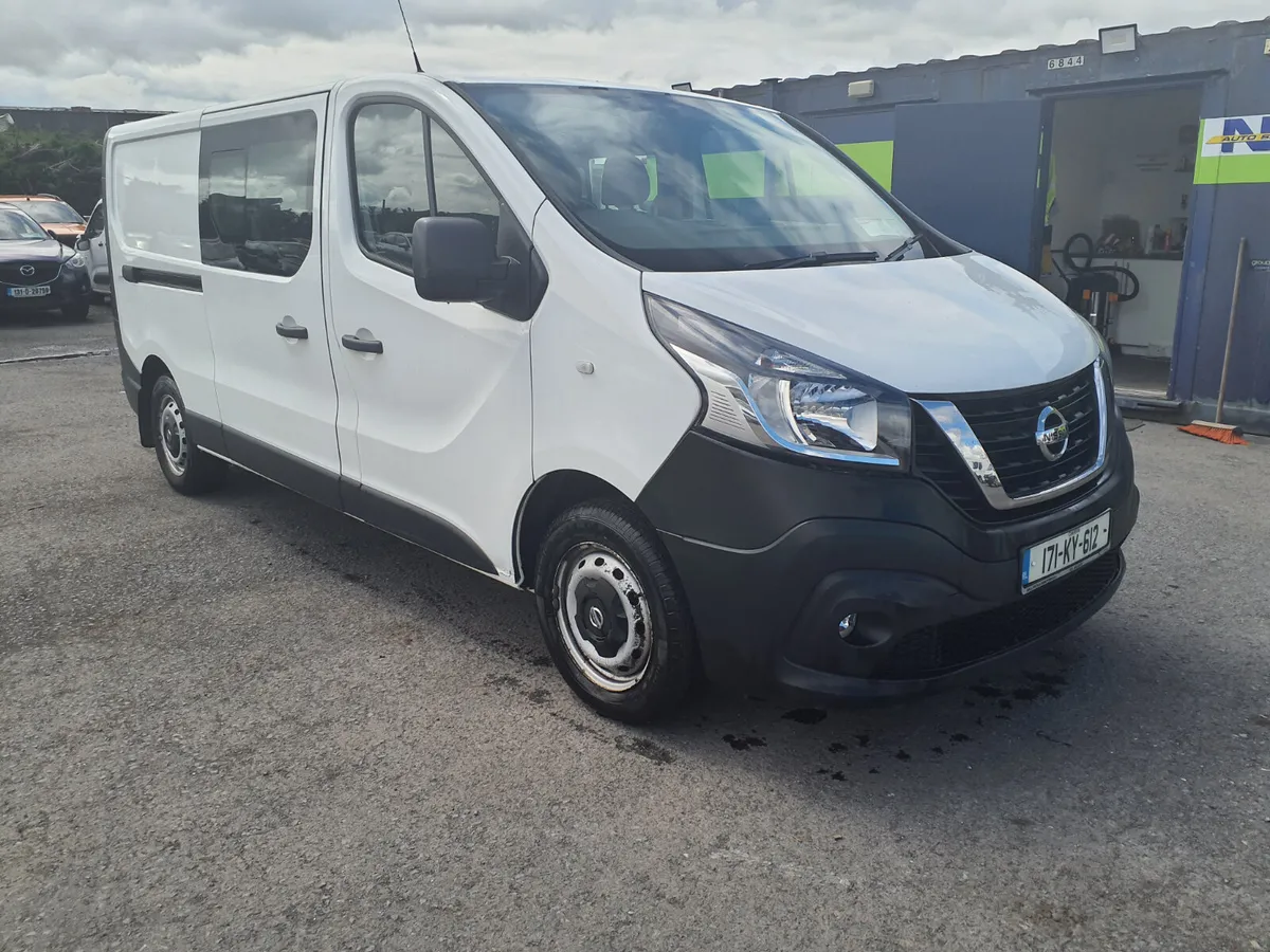 Commercial vehicle - Image 2