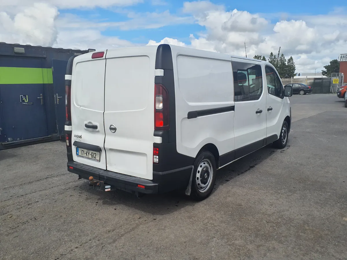 Commercial vehicle - Image 4