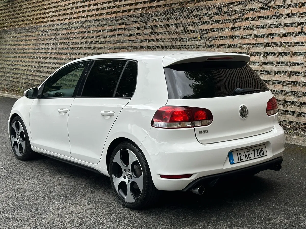 12 Vw Golf GTi **220BHP DSG** - Image 4