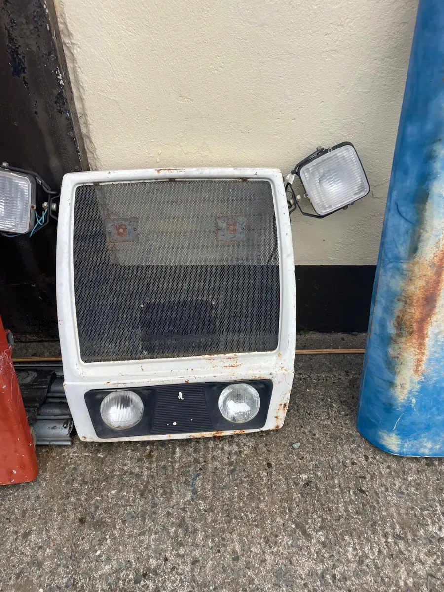 Lamborghini Nose and Top Bonnet - Image 1