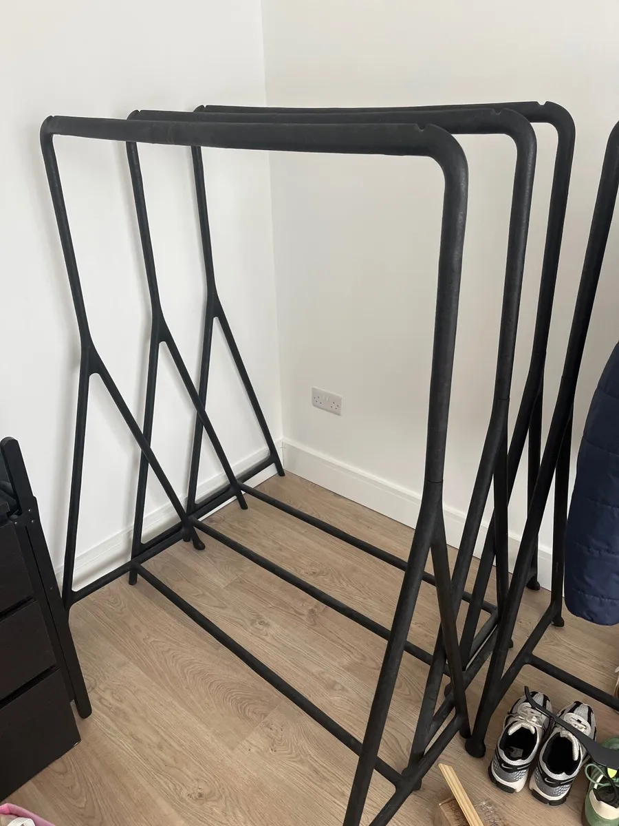 Clothes rails - Image 1