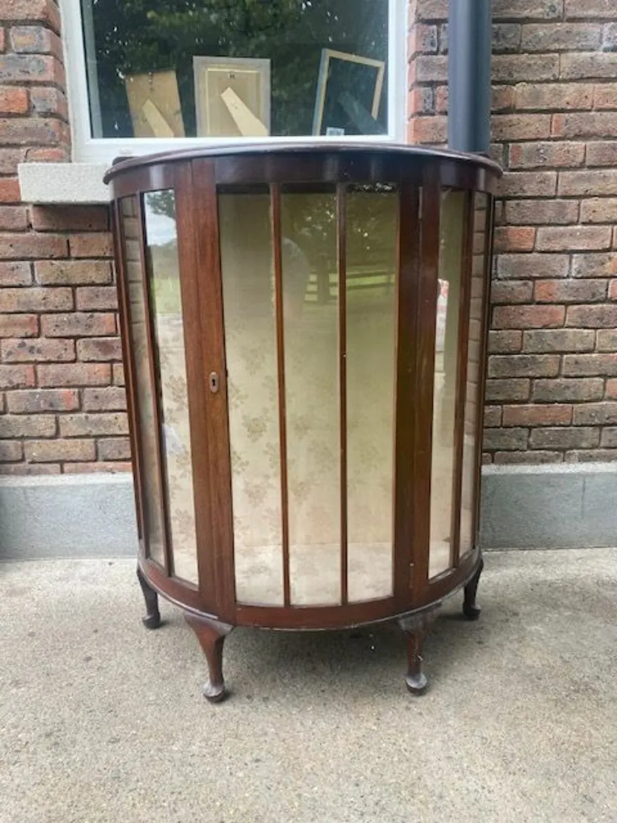 Drinks cabinet - Image 1