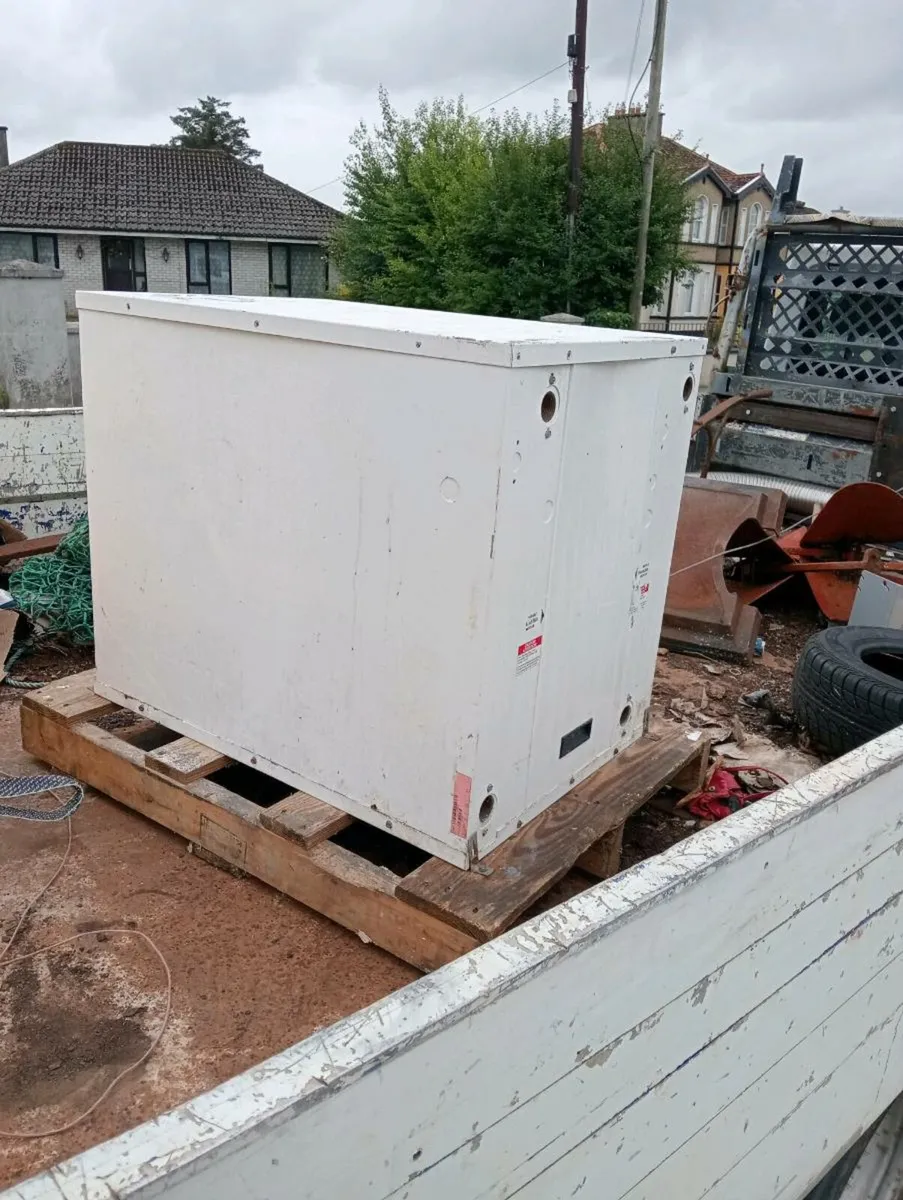 Heat pump - Image 3