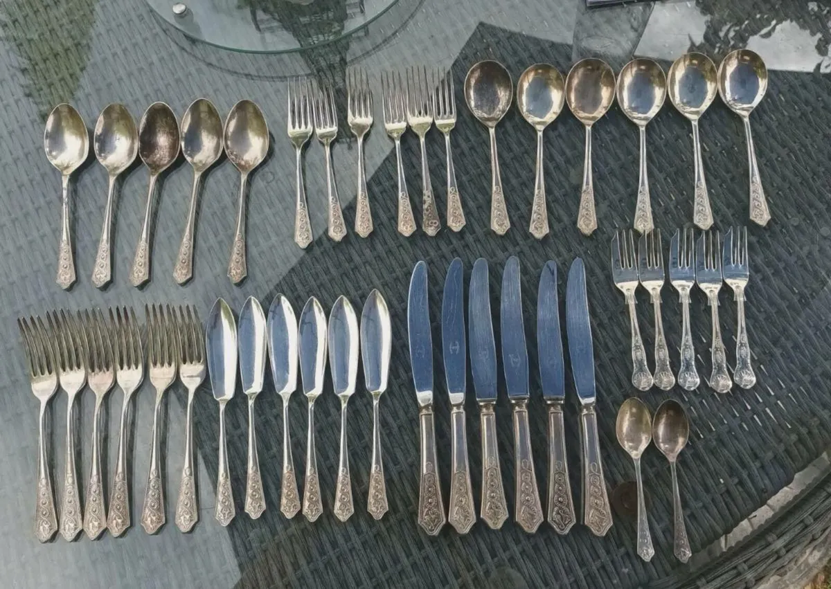 Newbridge cutlery 42 pieces, D18 post 6e - Image 1