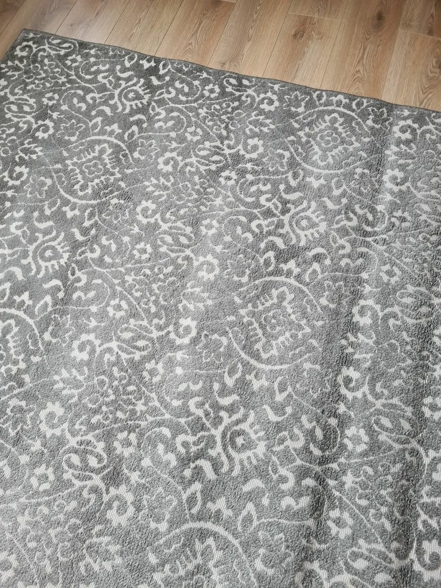Rug - Image 1