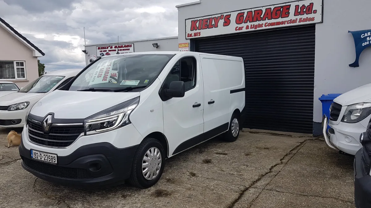 Renault Trafic 192D 50KM AS NEW VAT INVOICE - Image 3
