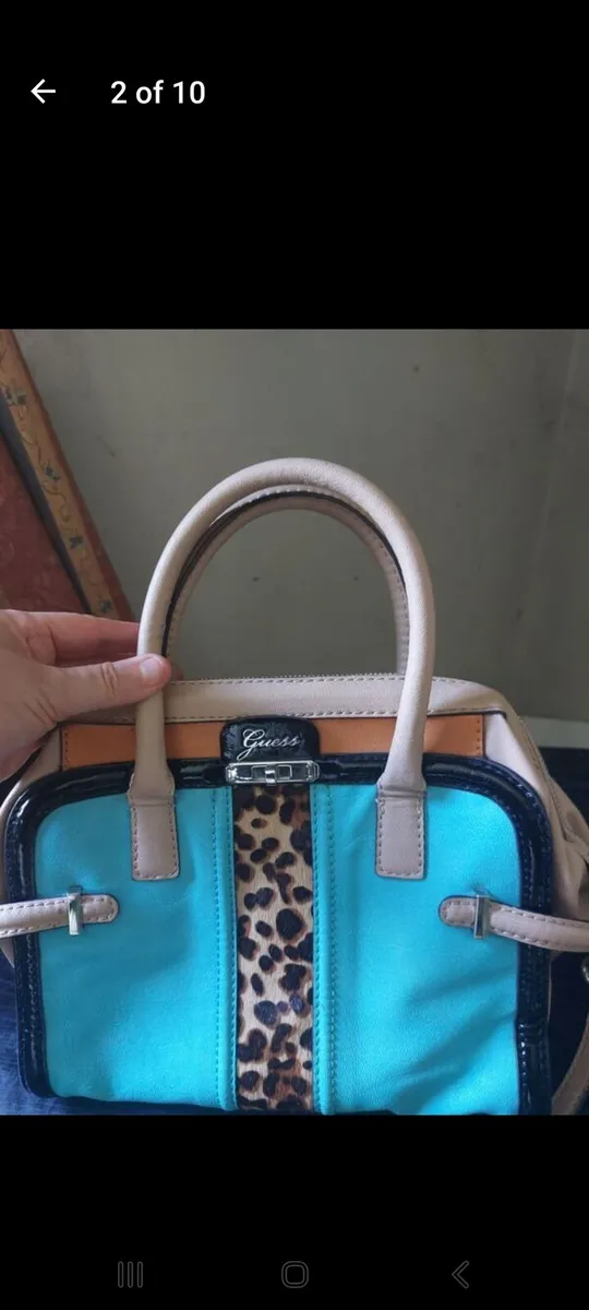Guess handbag (free post) - Image 2