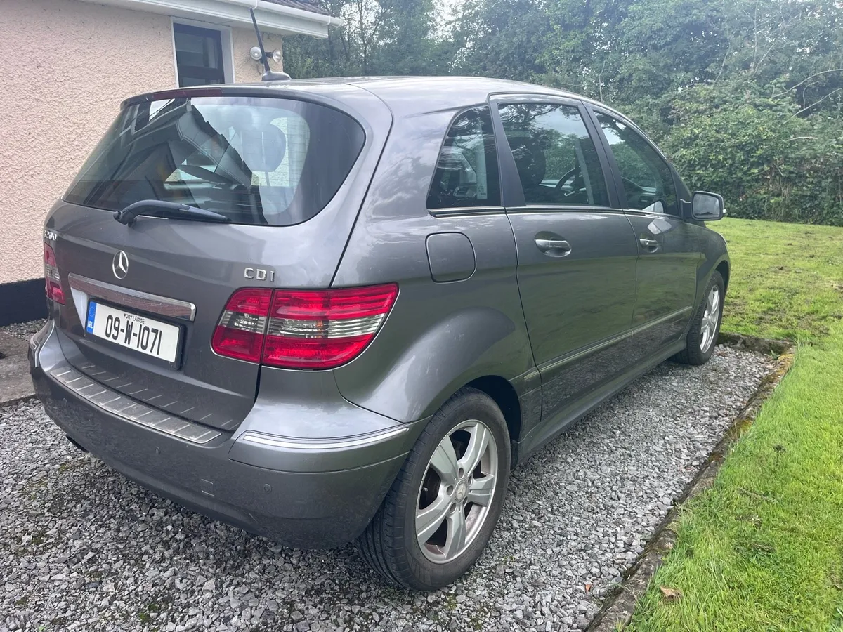 Mercedes B200, CDI, Automatic - Image 4