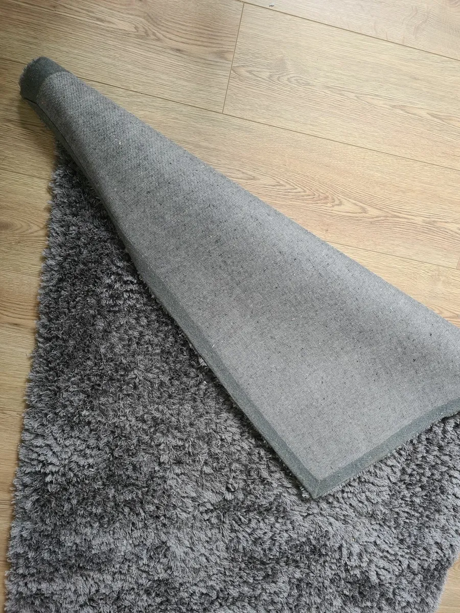 Grey Shaggy Rug - Image 1