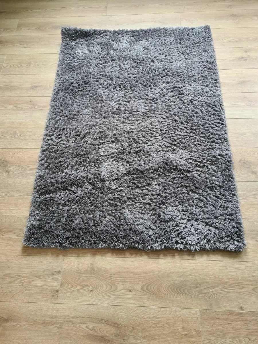 Grey Shaggy Rug - Image 2
