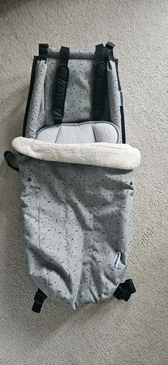 Croozer baby seat for bike trailer - Image 4