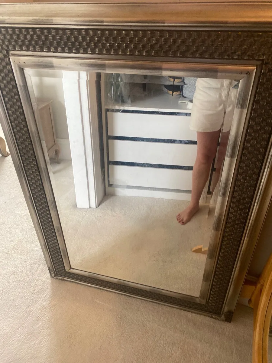 Antique mirror - Image 1