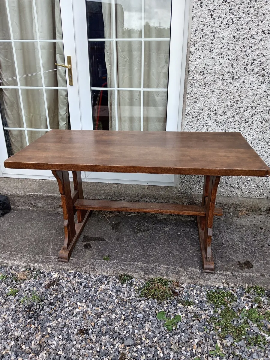Oak table - Image 1