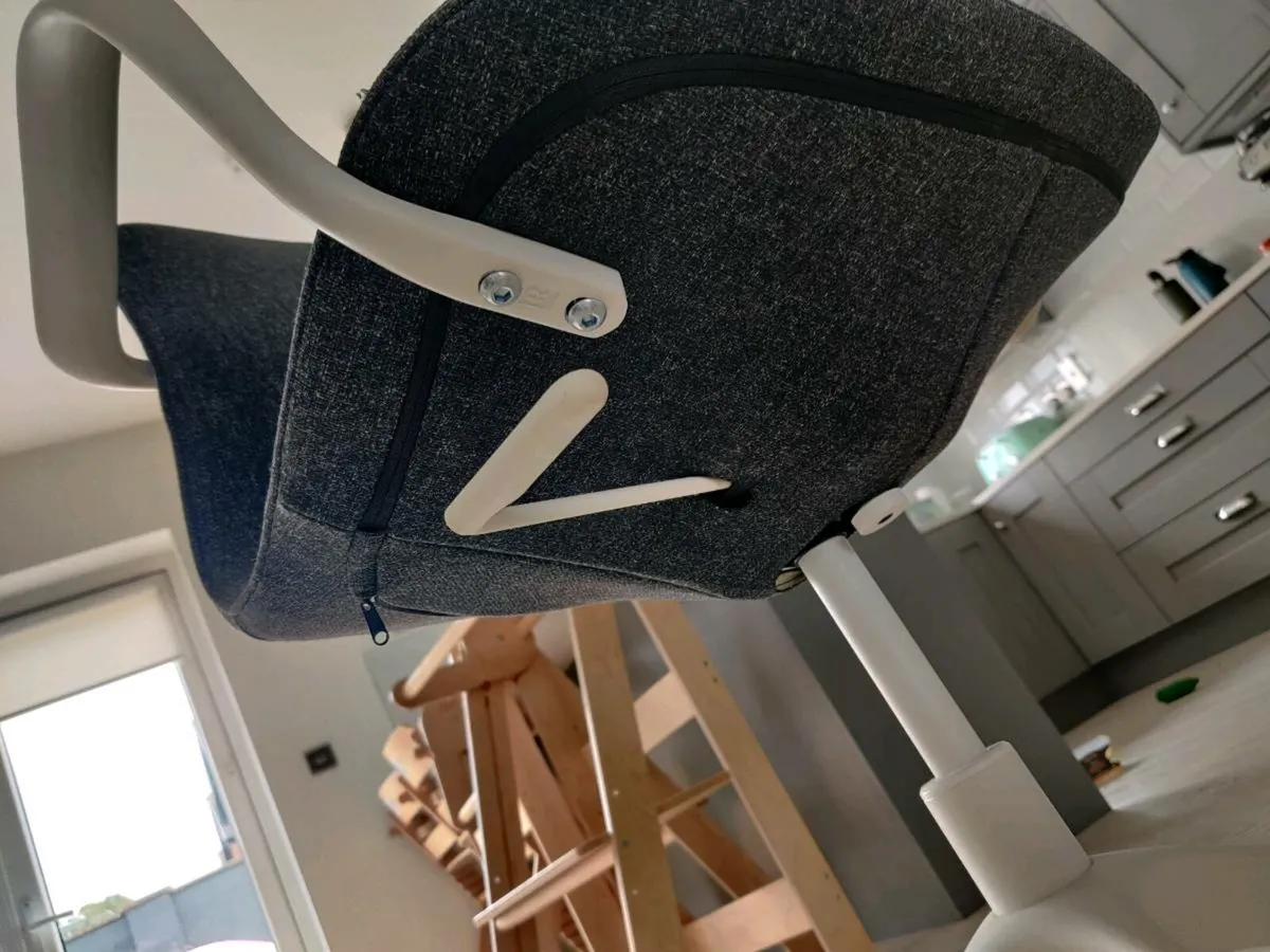 IKEA office chair - Image 3