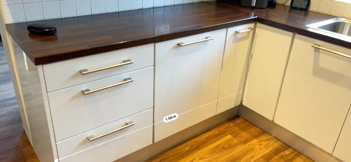 White High Gloss Kitchen - Image 2