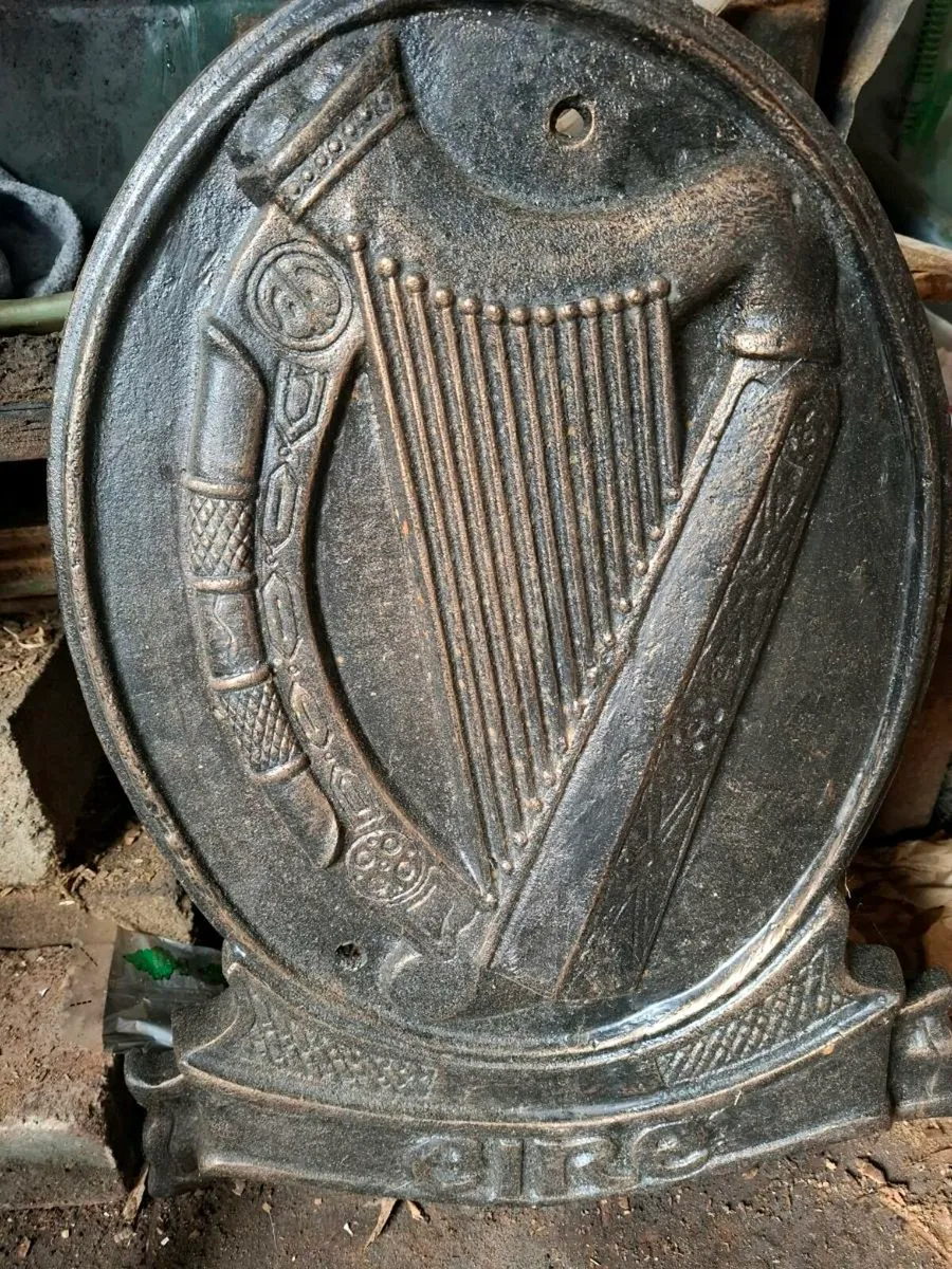 Eire plaque