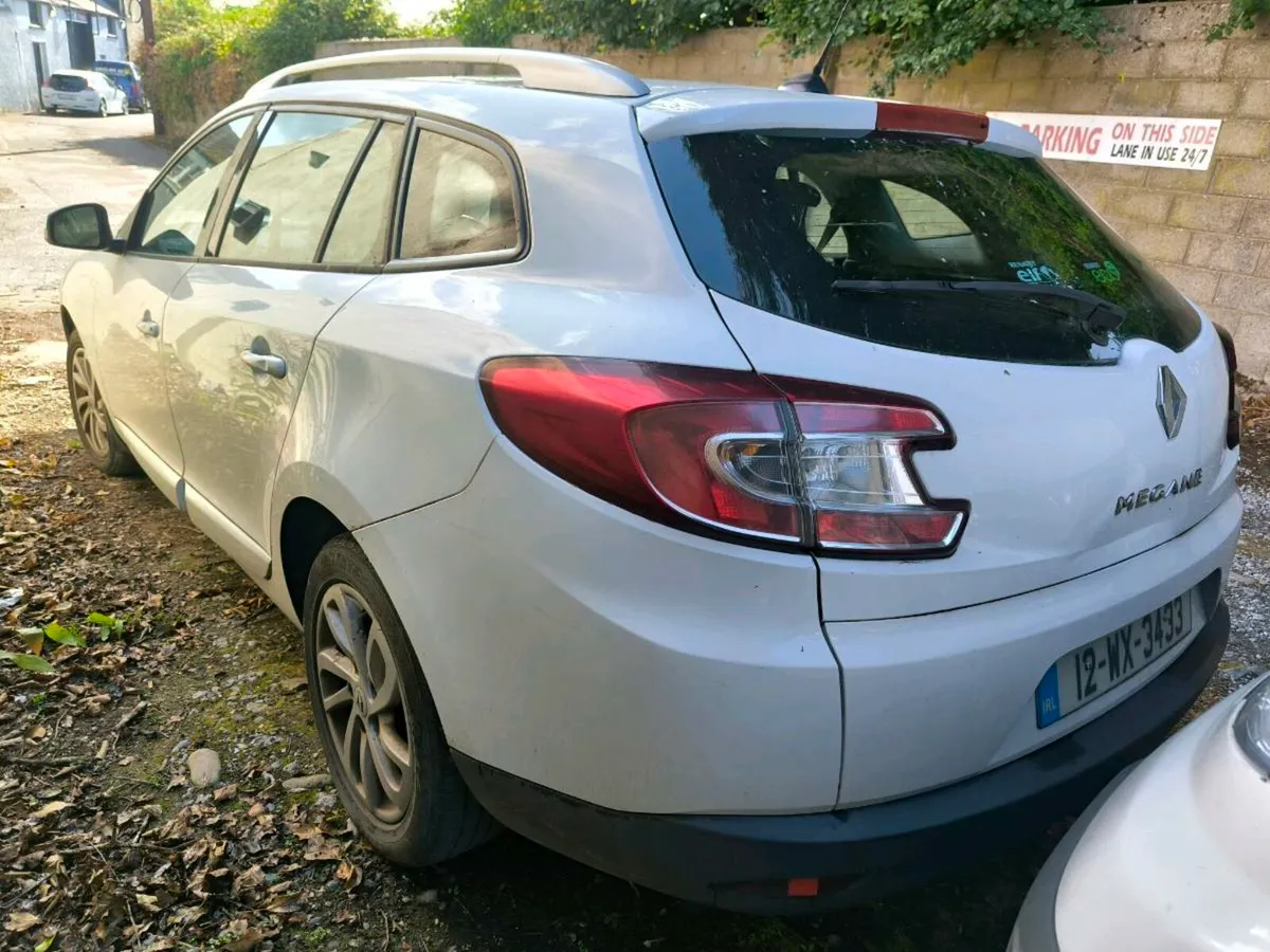 RENAULT MEGAN 1.5 DIESEL - Image 2