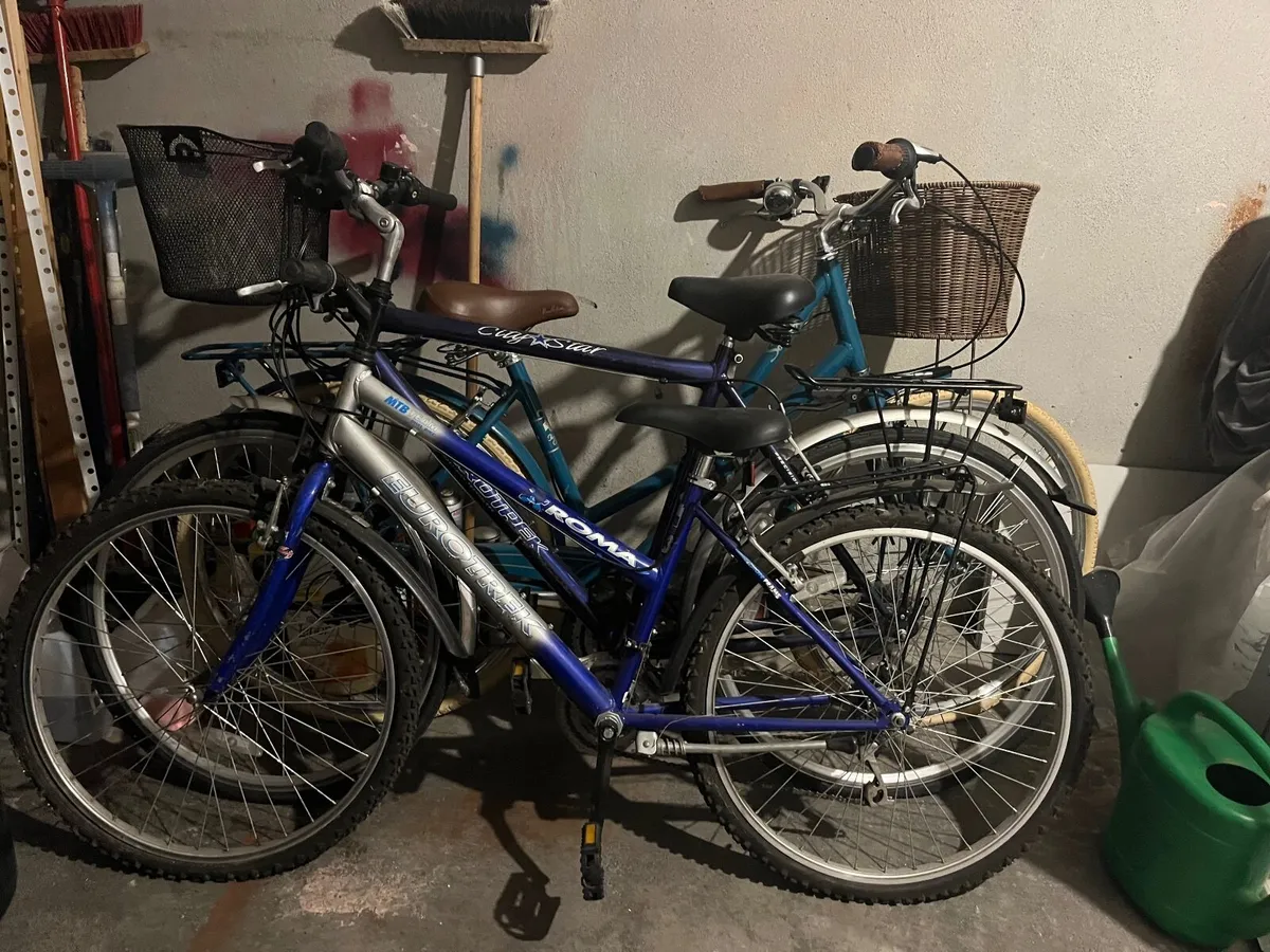Three adult bikes - Image 1