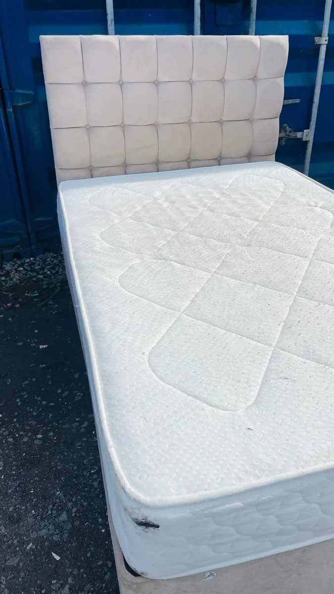 Small double size bed with mattress - Image 4