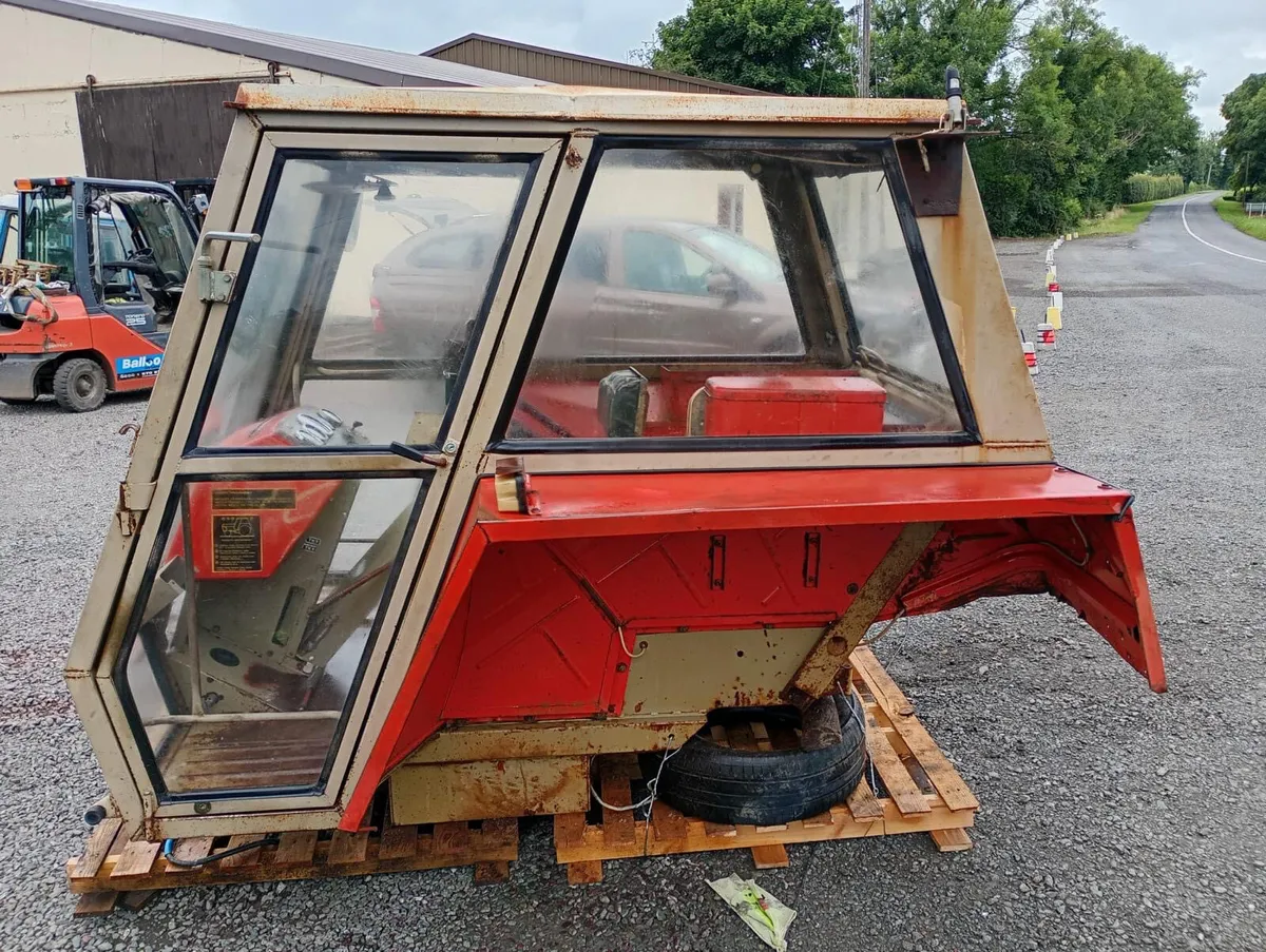 Zetor Crystal Cab for 8011/12045 etc - Image 3