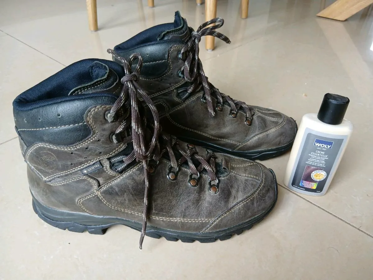 Meindl Hiking Boots. Size 9 - Image 1