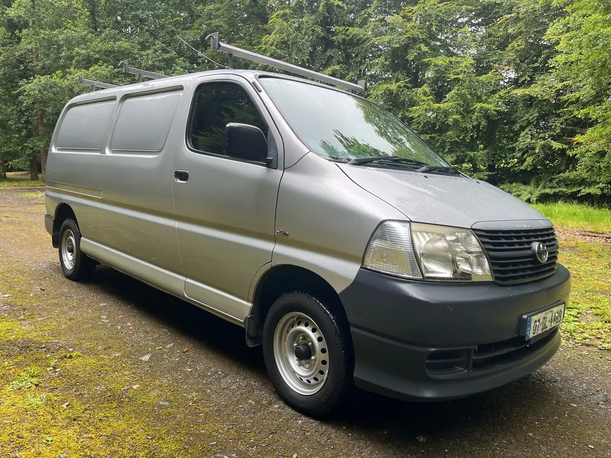 Toyota Hiace D4D - Image 1