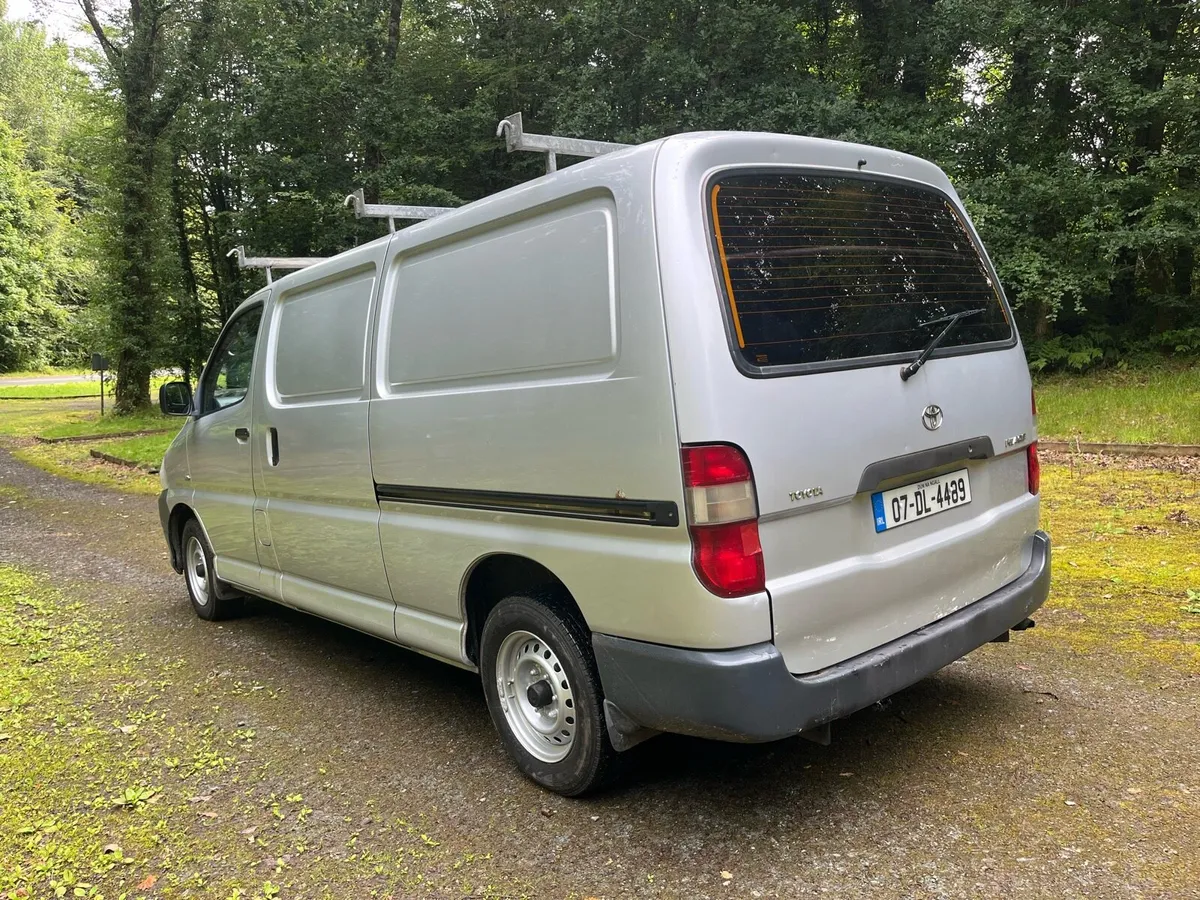 Toyota Hiace D4D - Image 3