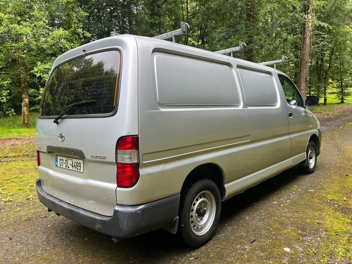 Toyota Hiace D4D - Image 4