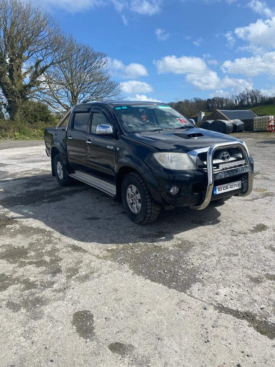 Toyota Hilux - Image 3