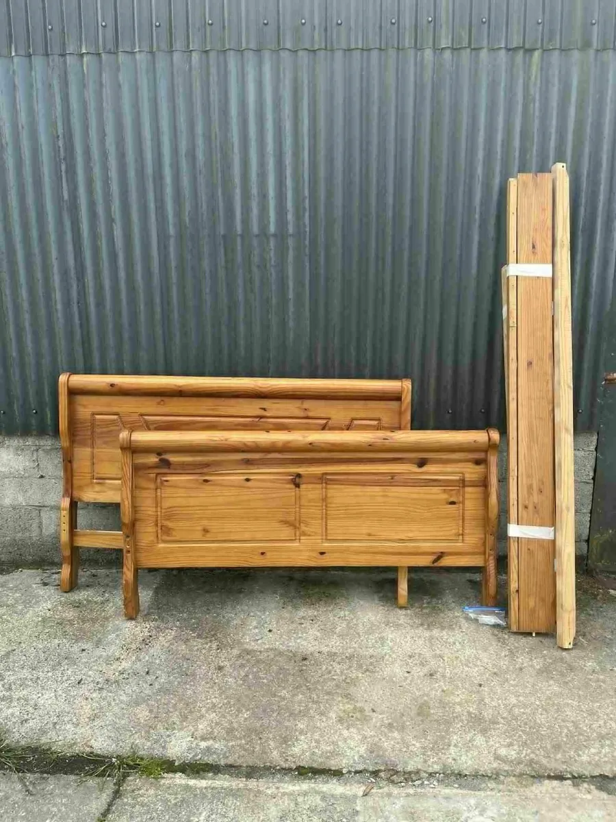 King size Sleigh Bed frame - Image 1