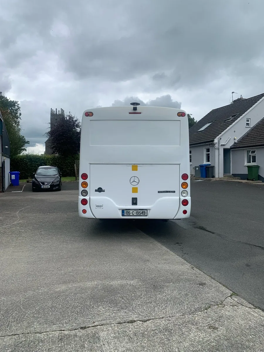 29 seat Vario - Image 2