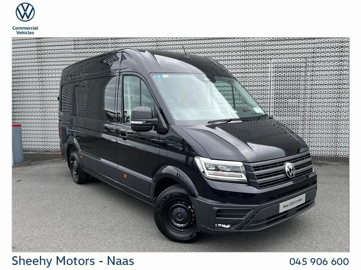 Volkswagen Crafter Highline 35 MWB 177HP A8F - Image 1
