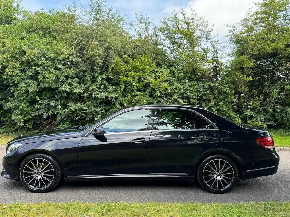 €8950 Mercedes E220 2015 Night Edition! - Image 2