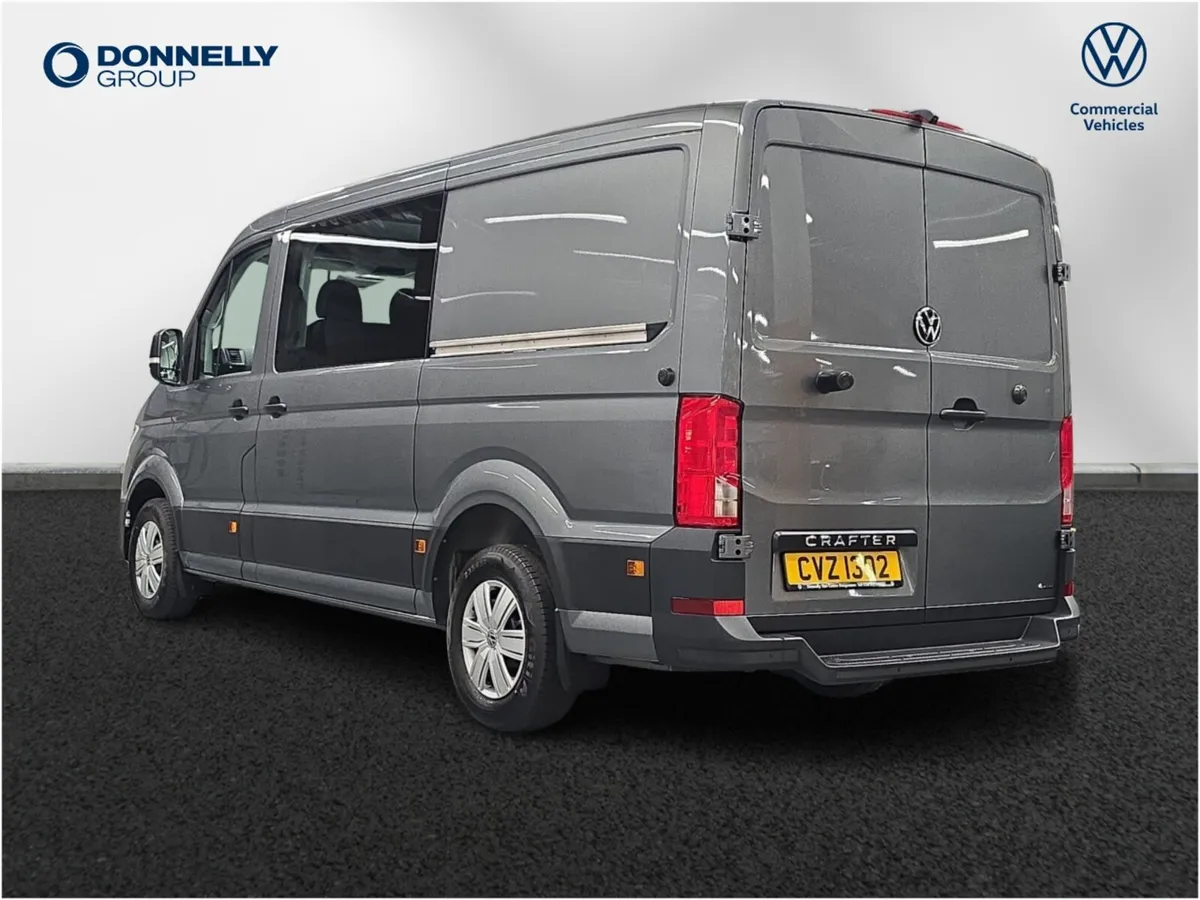 Volkswagen Crafter Cr35 Mwb Diesel 4motion Commerc - Image 3
