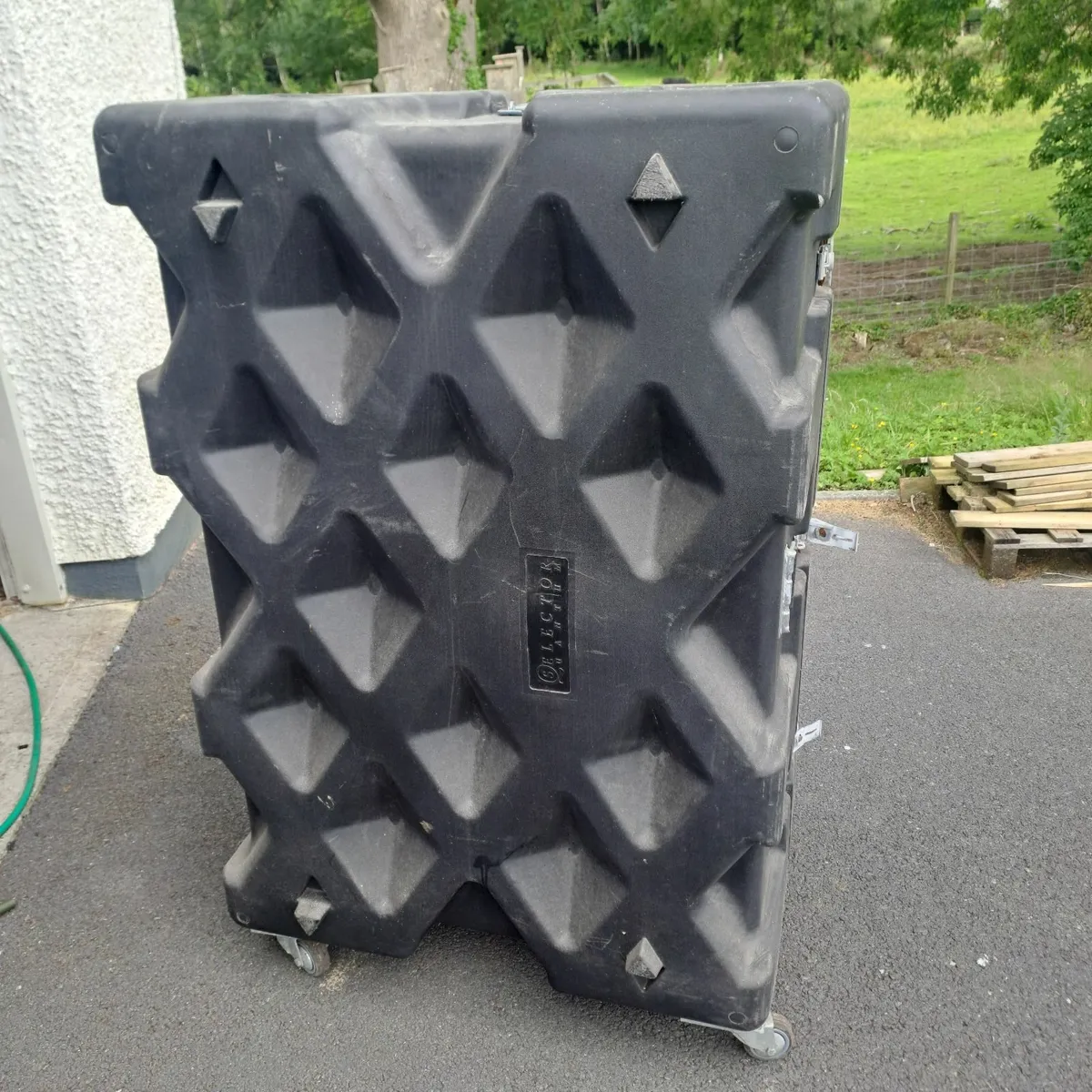 Shipping box , storage crate - Image 1