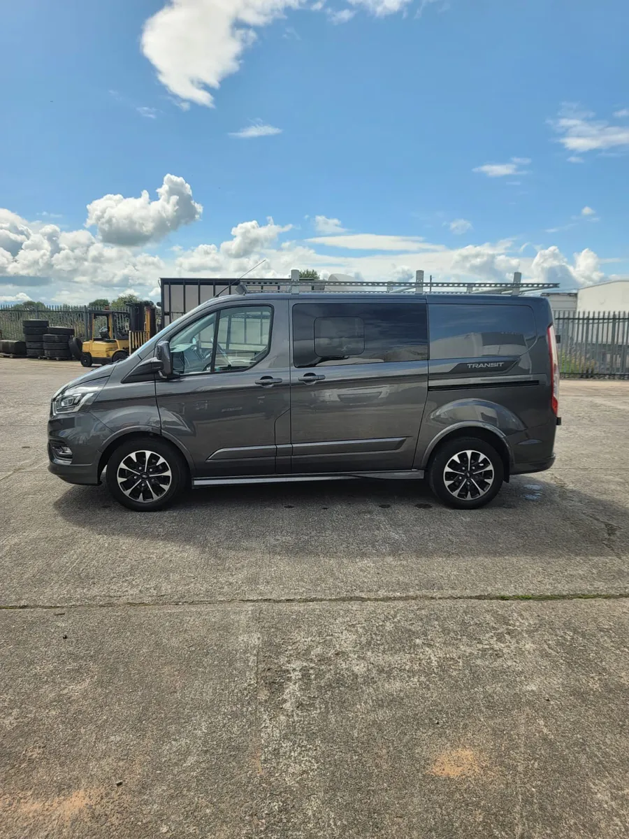 2019 transit Custom sport Auto 170 bhp Crew van - Image 4