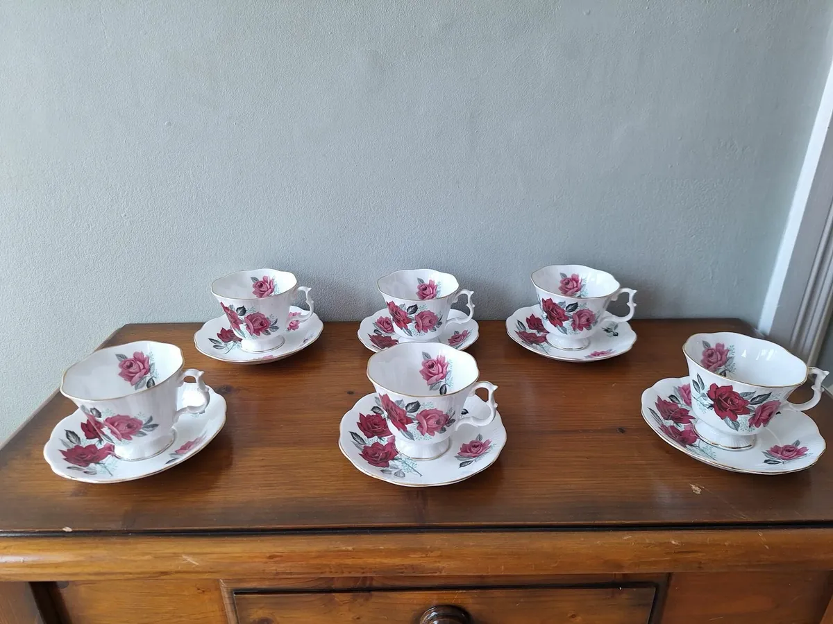 Royal Albert Bone China Tea Set - Image 4