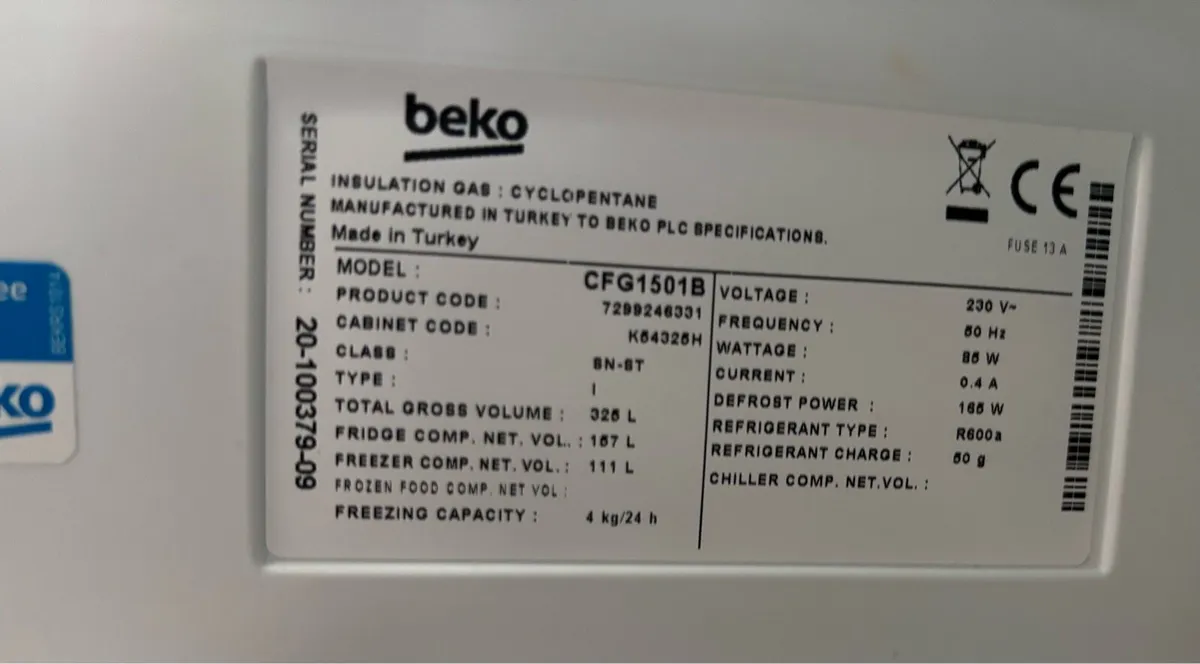 BEKO 40/60 Fridge Freezer GREAT CONDITION - Black - Image 4