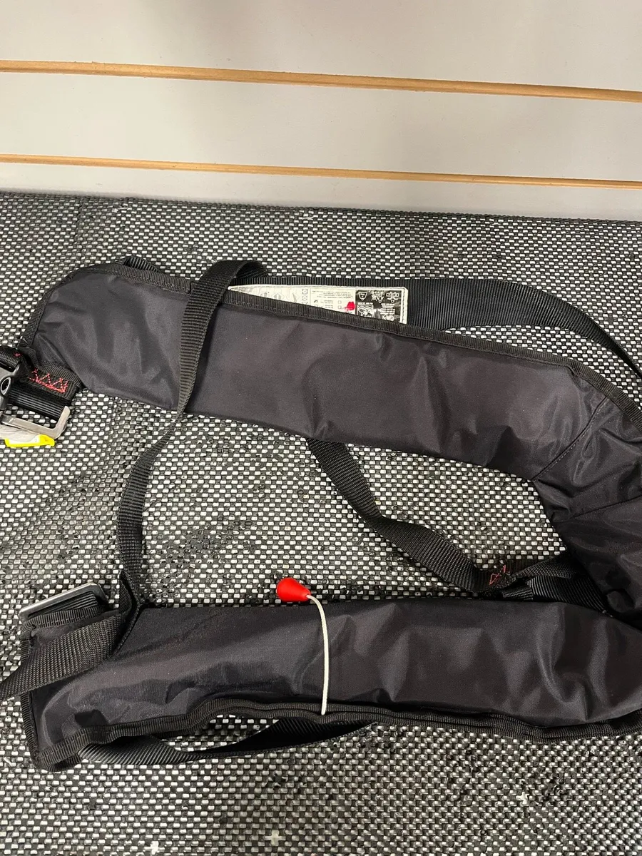 Ocean Safety Life Jacket - Image 2