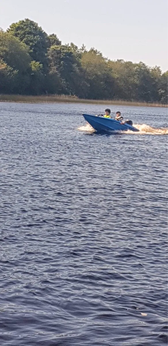 50 hp speed boat - Image 2