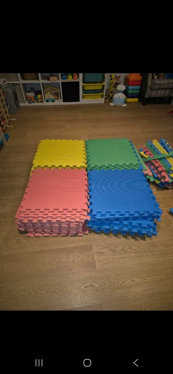 Multicolour foam mats - Image 1
