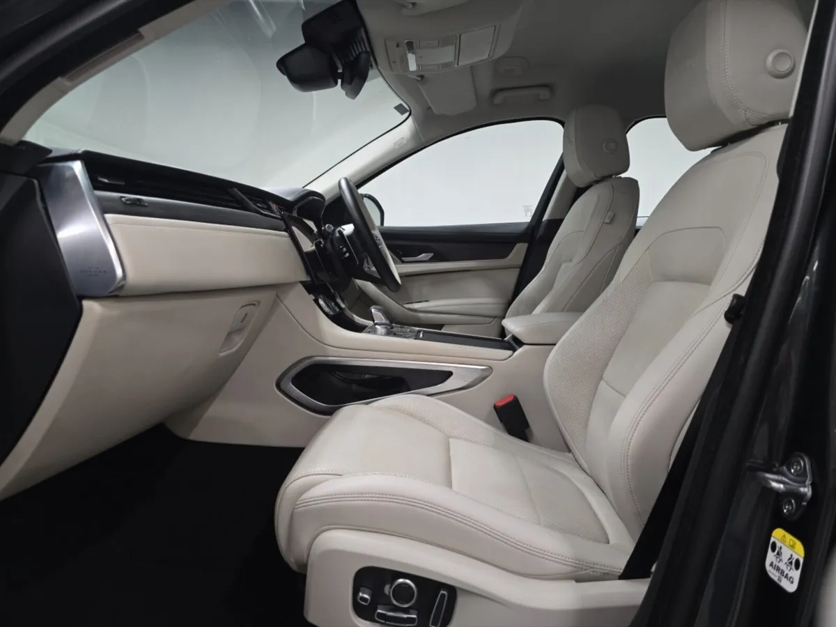 Jaguar F-pace F-Pace Diesel Estate S - Image 3
