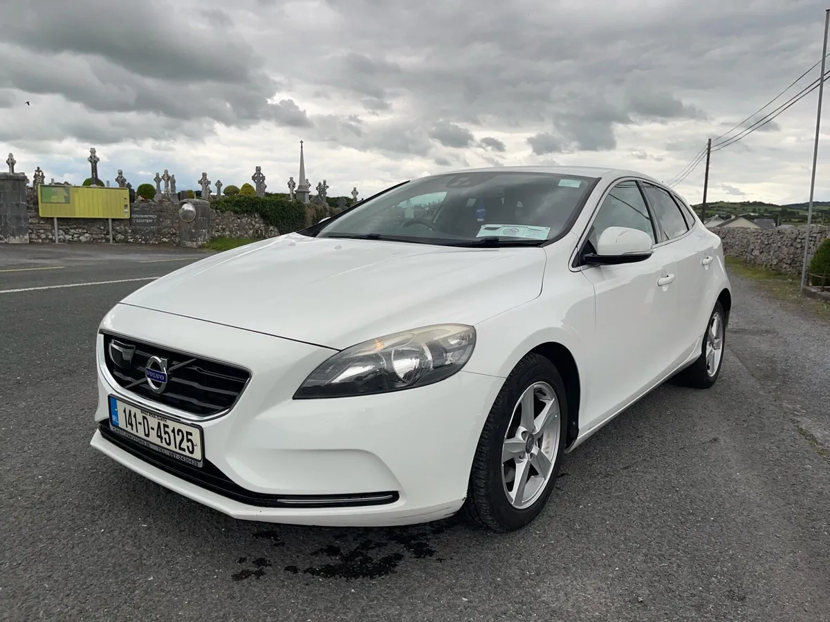 2014 Volvo V40 - Image 4
