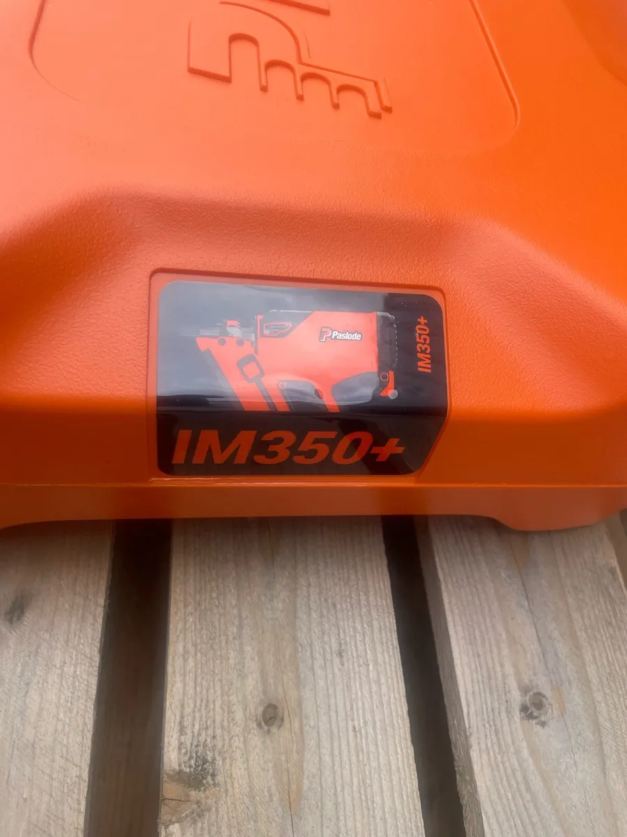 Paslode im350 + case new - Image 1