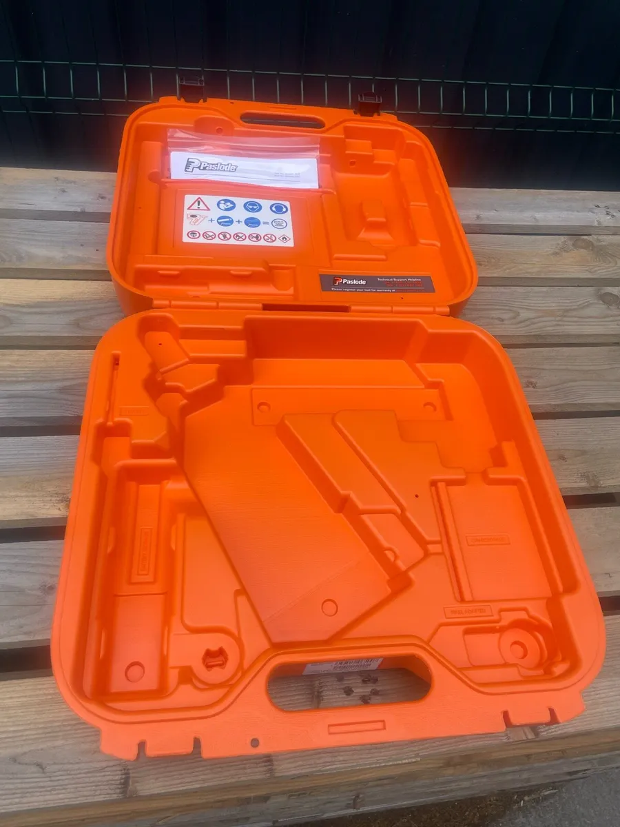 Paslode im350 + case new - Image 3