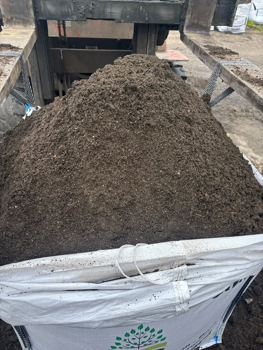 Topsoil/Compost - Image 2