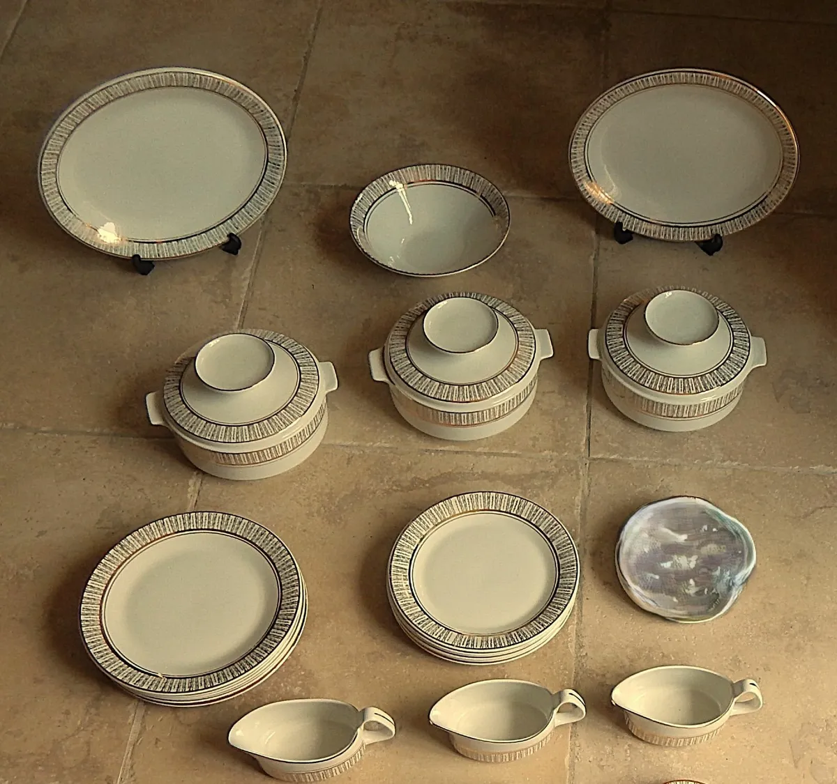 Arklow Pottery Kingsway 21 Piece Dinner Service - Image 3
