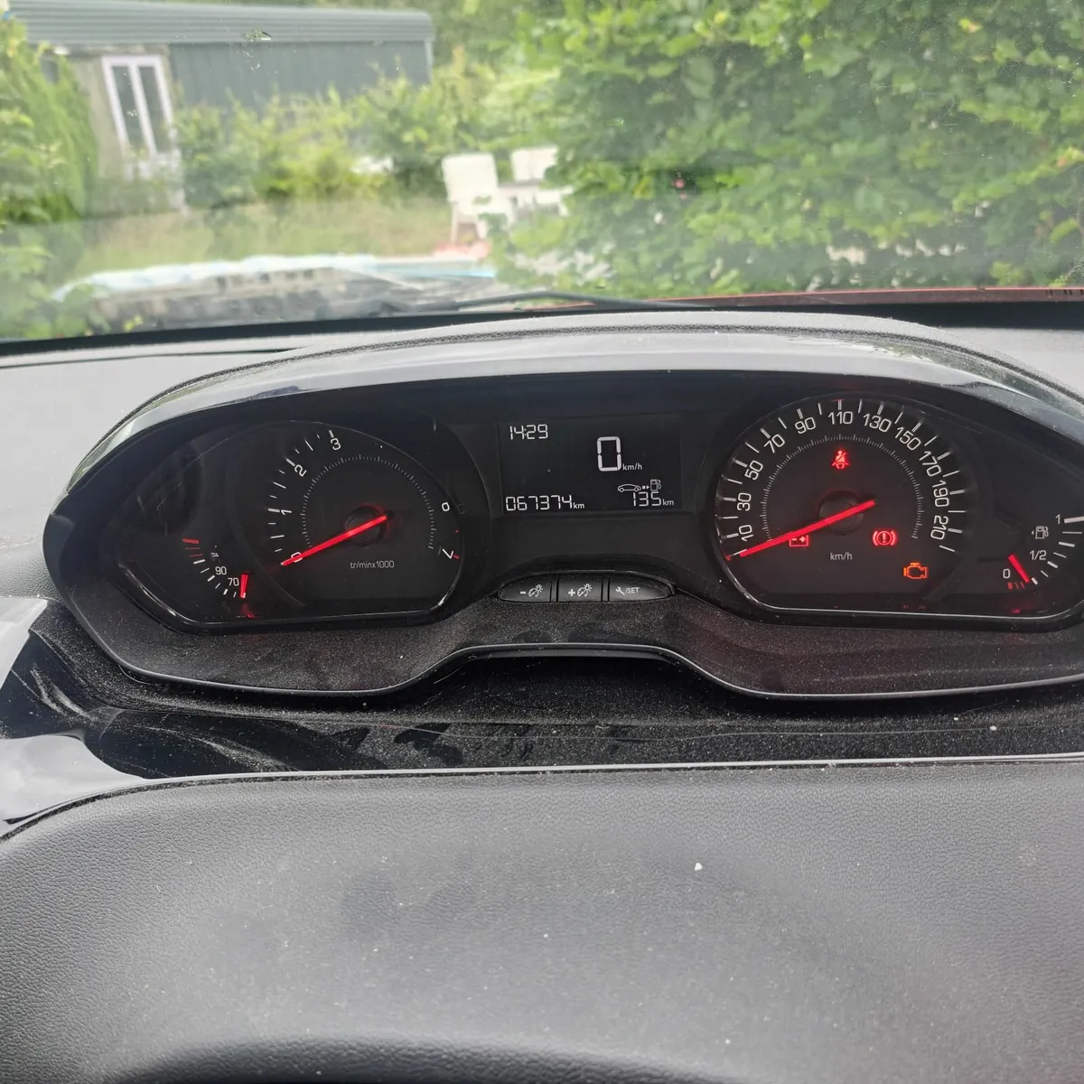 Peugeot 208 2013 - Image 2