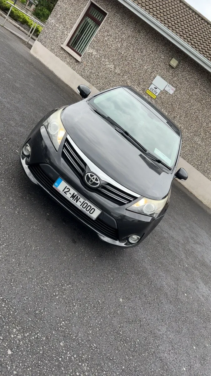 Toyota Avensis - Image 1